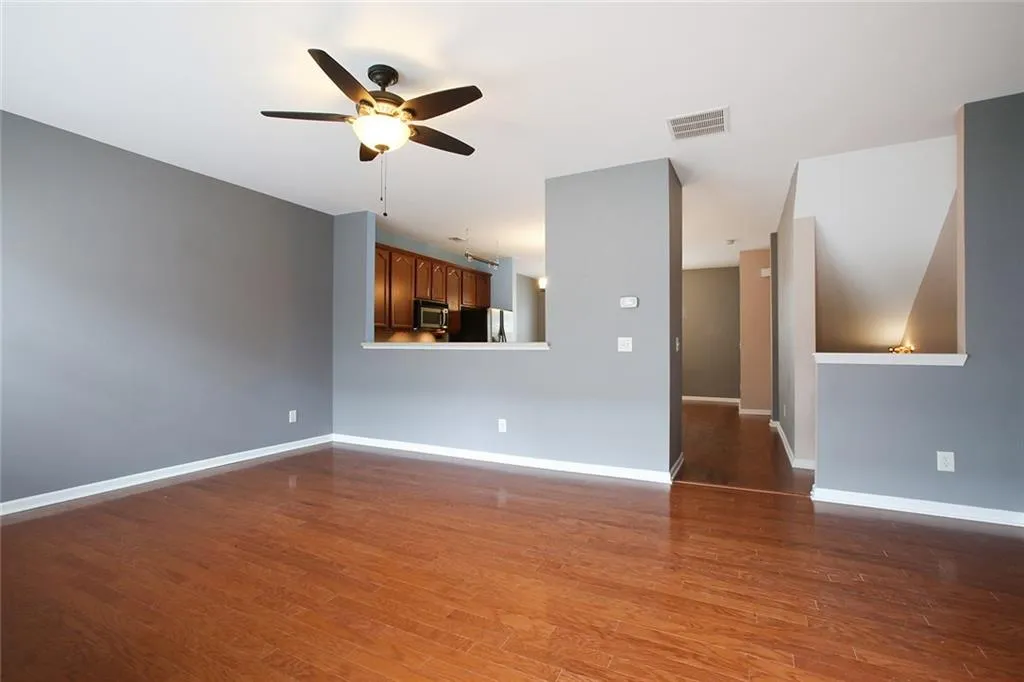 3848 Chattahoochee Summit Drive Se Unit 31, Atlanta, Georgia 30339, 3 Bedrooms Bedrooms, ,2 BathroomsBathrooms,Residential,Sold,3848 Chattahoochee Summit Drive Se Unit 31,5902792