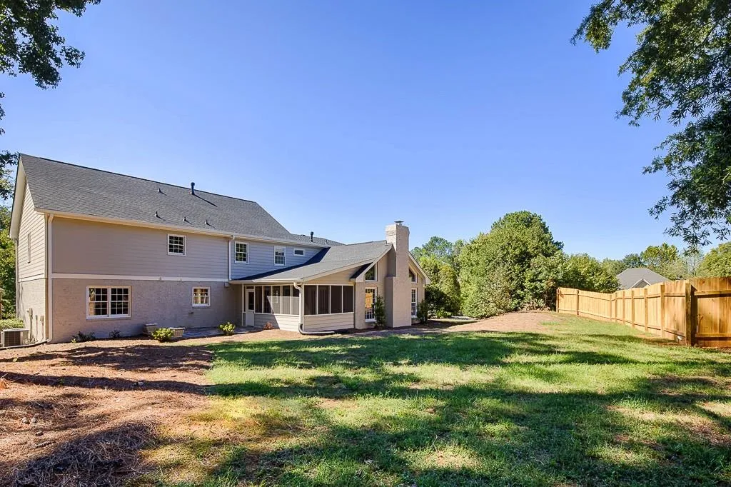 425 Breakwater Ridge, Atlanta, Georgia 30328, 6 Bedrooms Bedrooms, ,5 BathroomsBathrooms,Residential,Sold,425 Breakwater Ridge,5756930