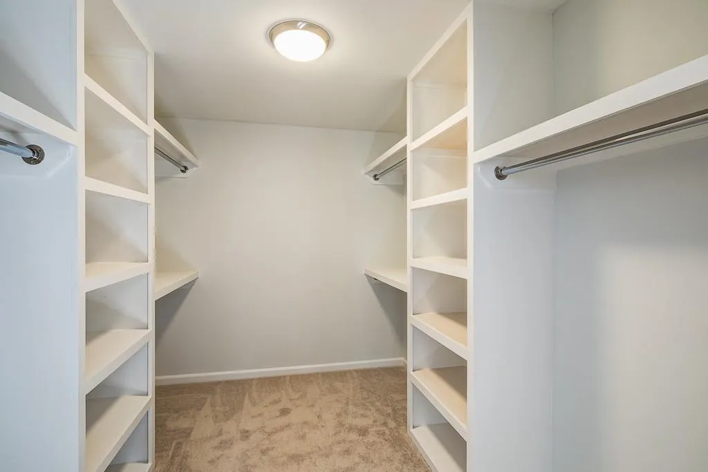 425 Breakwater Ridge, Atlanta, Georgia 30328, 6 Bedrooms Bedrooms, ,5 BathroomsBathrooms,Residential,Sold,425 Breakwater Ridge,5756930