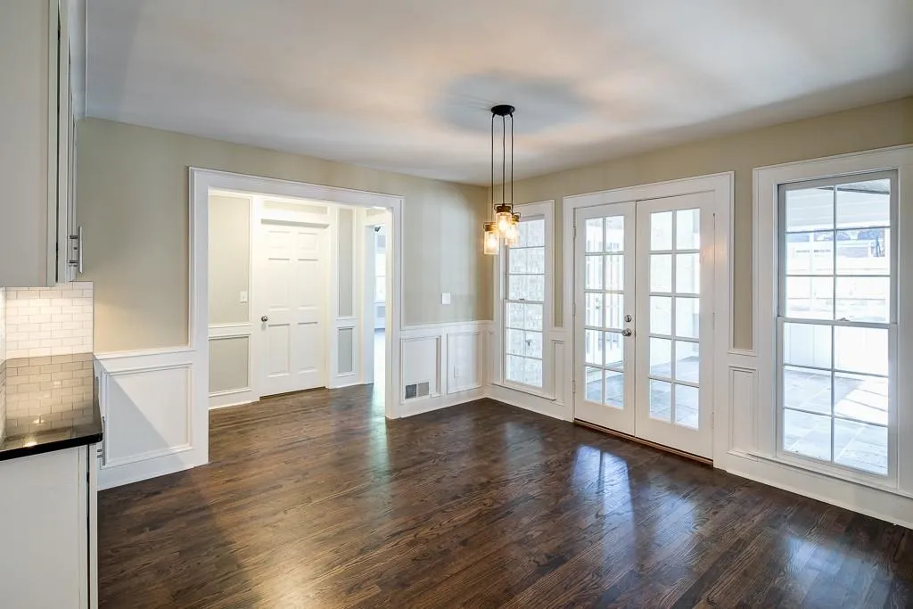 425 Breakwater Ridge, Atlanta, Georgia 30328, 6 Bedrooms Bedrooms, ,5 BathroomsBathrooms,Residential,Sold,425 Breakwater Ridge,5756930