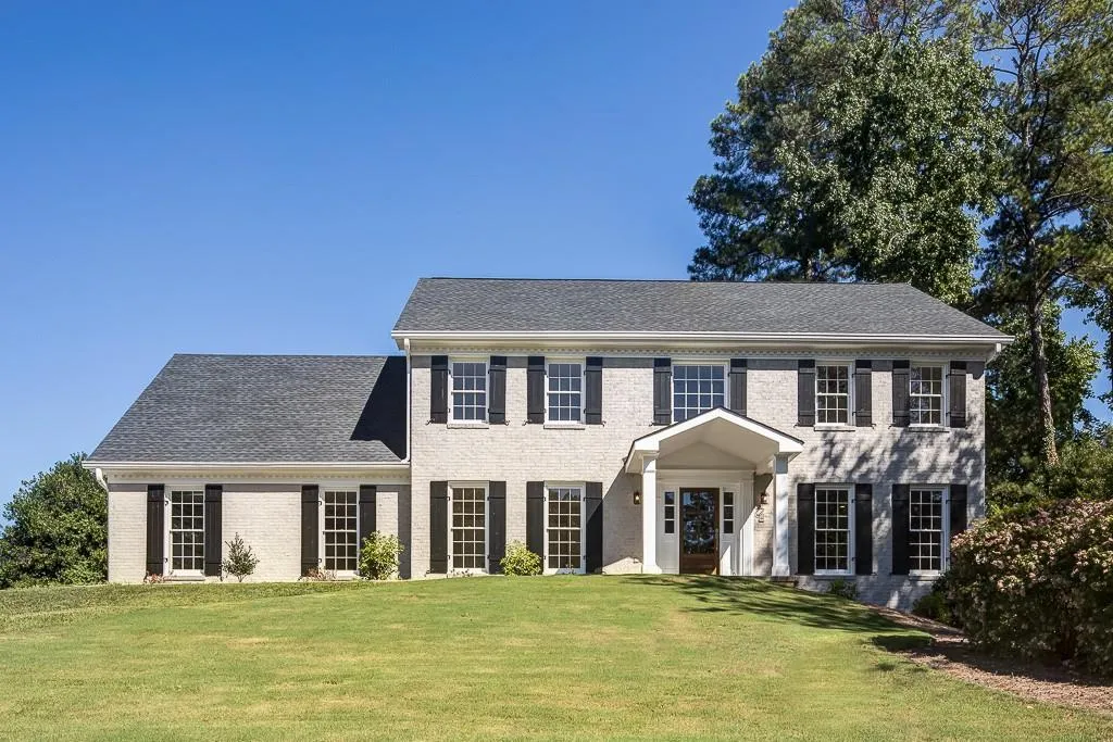 425 Breakwater Ridge, Atlanta, Georgia 30328, 6 Bedrooms Bedrooms, ,5 BathroomsBathrooms,Residential,Sold,425 Breakwater Ridge,5756930