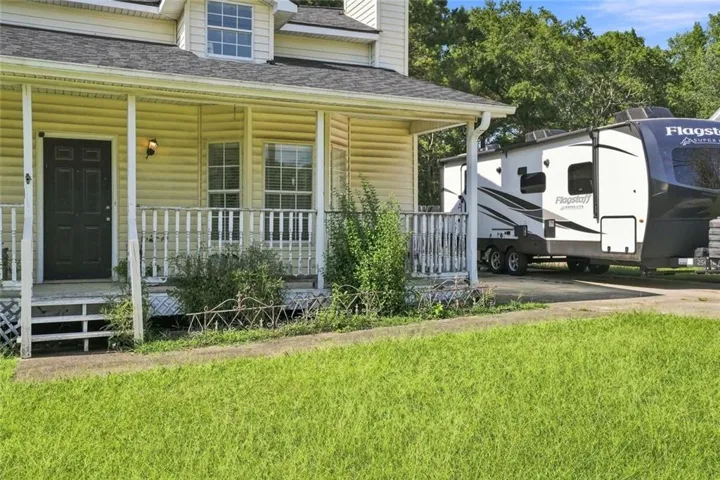 2152 Red Rose Lane, Loganville, Georgia 30052