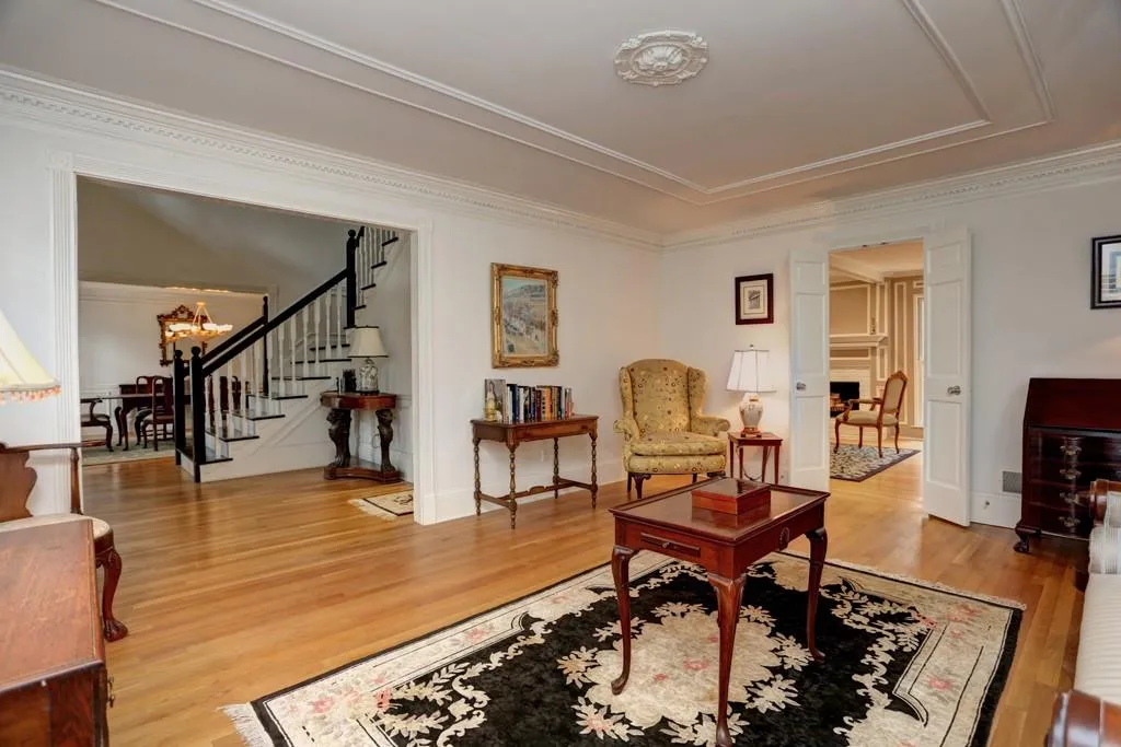 2665 Spalding Drive, Sandy Springs, Georgia 30350, 6 Bedrooms Bedrooms, ,4 BathroomsBathrooms,Residential,Sold,2665 Spalding Drive,5907838