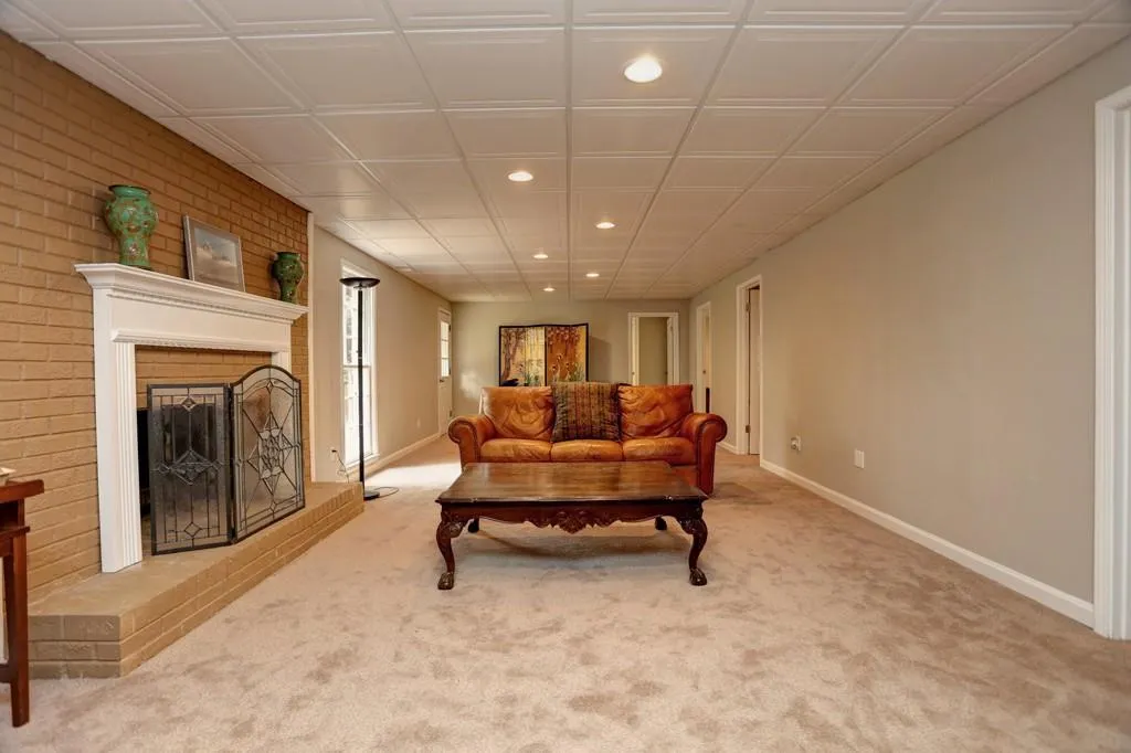 2665 Spalding Drive, Sandy Springs, Georgia 30350, 6 Bedrooms Bedrooms, ,4 BathroomsBathrooms,Residential,Sold,2665 Spalding Drive,5907838