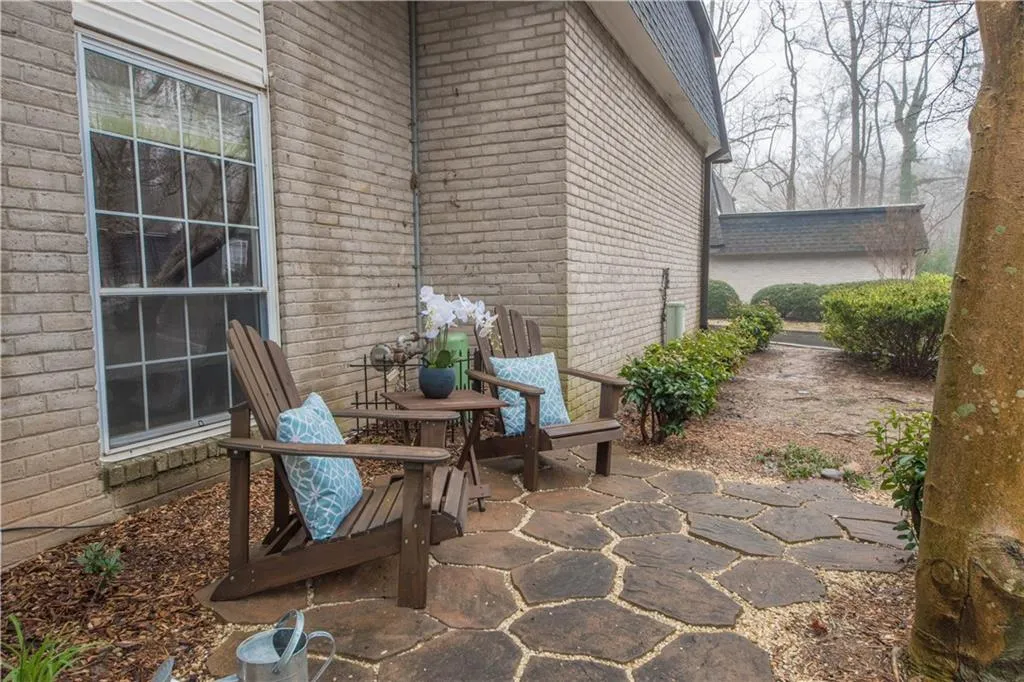 5605 Chemin De Vie, Atlanta, Georgia 30342, 2 Bedrooms Bedrooms, ,2 BathroomsBathrooms,Residential,Sold,5605 Chemin De Vie,6509473 5605 Chemin De Vie, Atlanta, Georgia 30342, 2 Bedrooms Bedrooms, ,2 BathroomsBathrooms,Residential,Sold,5605 Chemin De Vie,6509473