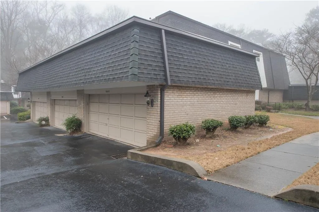 5605 Chemin De Vie, Atlanta, Georgia 30342, 2 Bedrooms Bedrooms, ,2 BathroomsBathrooms,Residential,Sold,5605 Chemin De Vie,6509473 5605 Chemin De Vie, Atlanta, Georgia 30342, 2 Bedrooms Bedrooms, ,2 BathroomsBathrooms,Residential,Sold,5605 Chemin De Vie,6509473