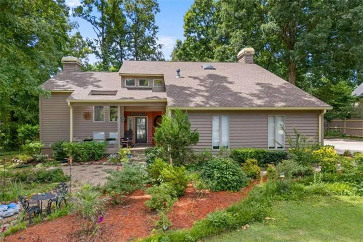 2335 Ettas Circle, Conyers, Georgia 30013