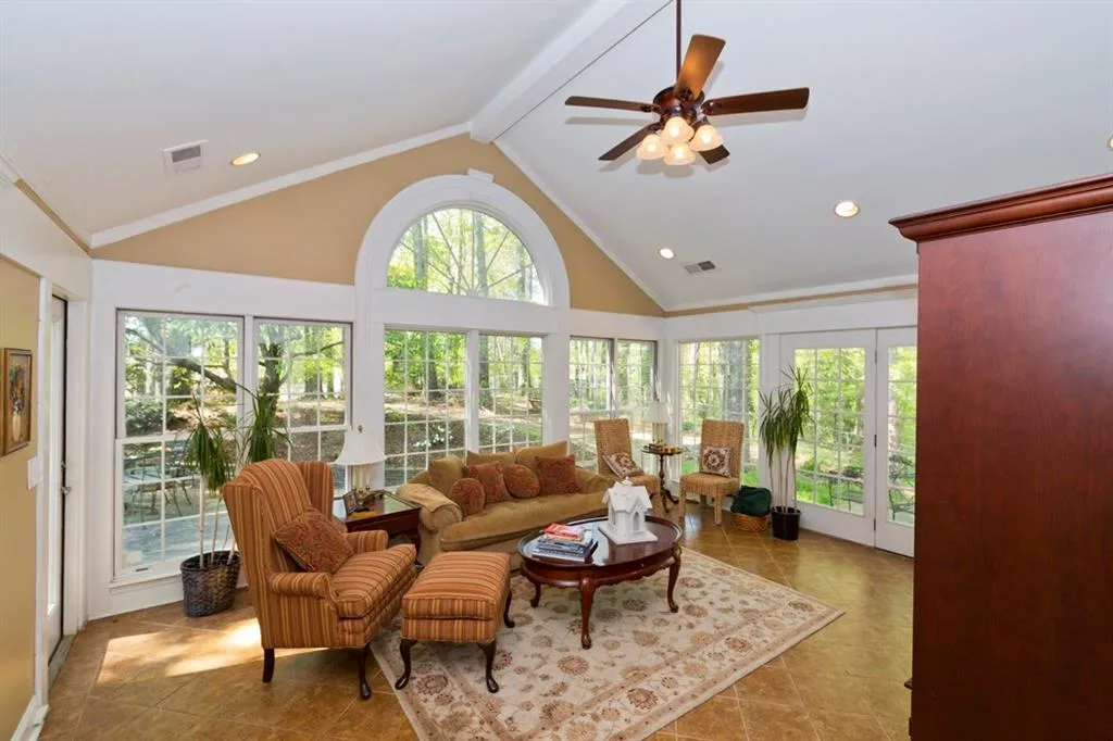 820 Overhill Court, Sandy Springs, Georgia 30328, 4 Bedrooms Bedrooms, ,4 BathroomsBathrooms,Residential,Sold,820 Overhill Court,5678814