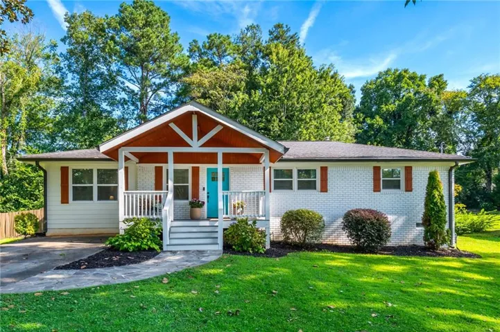 Welcome "Home" to 1845 Lochlomand Lane!