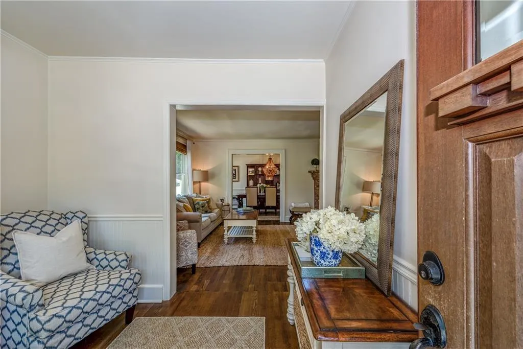 2255 Stephen Long Drive Ne, Atlanta, Georgia 30305, 2 Bedrooms Bedrooms, ,2 BathroomsBathrooms,Residential,Sold,2255 Stephen Long Drive Ne,6005172