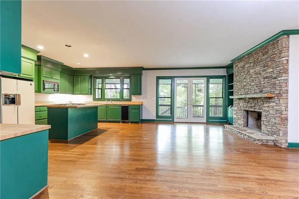 4950 Riverview Road, Sandy Springs, Georgia 30327, 4 Bedrooms Bedrooms, ,5 BathroomsBathrooms,Land,Sold,4950 Riverview Road,6728249