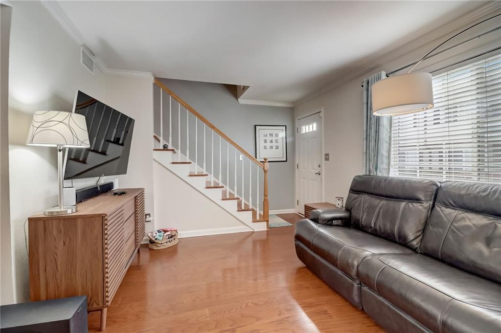 6940 Roswell Road Unit 6C, Atlanta, Georgia 30328, 2 Bedrooms Bedrooms, ,1 BathroomBathrooms,Residential,Sold,6940 Roswell Road Unit 6C,7313896