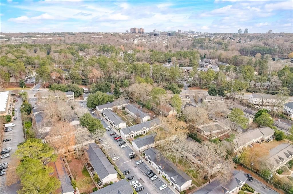 6940 Roswell Road Unit 6C, Atlanta, Georgia 30328, 2 Bedrooms Bedrooms, ,1 BathroomBathrooms,Residential,Sold,6940 Roswell Road Unit 6C,7313896