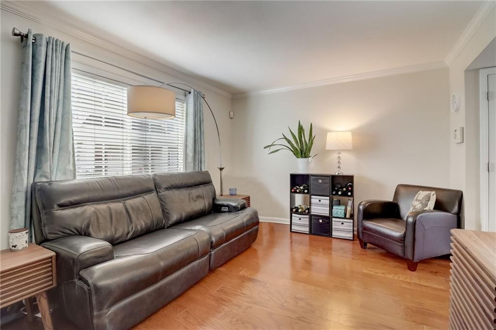 6940 Roswell Road Unit 6C, Atlanta, Georgia 30328, 2 Bedrooms Bedrooms, ,1 BathroomBathrooms,Residential,Sold,6940 Roswell Road Unit 6C,7313896