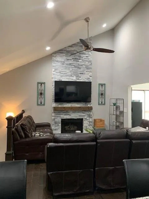 75 Dunwoody Springs Drive, Atlanta, Georgia 30328, 2 Bedrooms Bedrooms, ,2 BathroomsBathrooms,Residential,Sold,75 Dunwoody Springs Drive,6795136