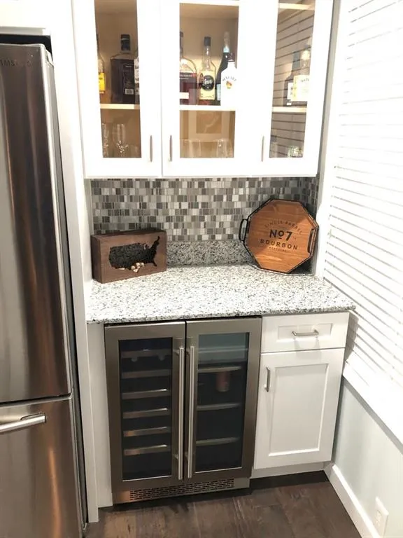 75 Dunwoody Springs Drive, Atlanta, Georgia 30328, 2 Bedrooms Bedrooms, ,2 BathroomsBathrooms,Residential,Sold,75 Dunwoody Springs Drive,6795136