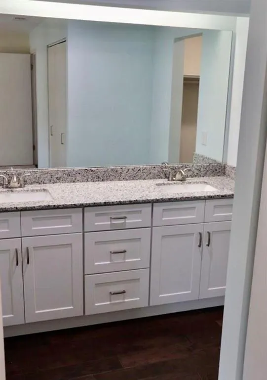 75 Dunwoody Springs Drive, Atlanta, Georgia 30328, 2 Bedrooms Bedrooms, ,2 BathroomsBathrooms,Residential,Sold,75 Dunwoody Springs Drive,6795136