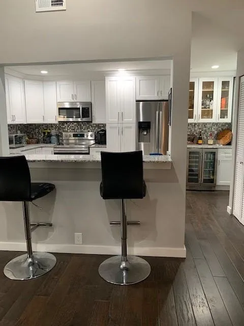 75 Dunwoody Springs Drive, Atlanta, Georgia 30328, 2 Bedrooms Bedrooms, ,2 BathroomsBathrooms,Residential,Sold,75 Dunwoody Springs Drive,6795136