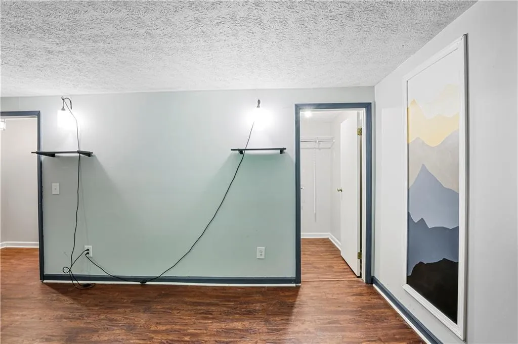 8846 Long Beach Circle, Sandy Springs, Georgia 30350, 2 Bedrooms Bedrooms, ,1 BathroomBathrooms,Residential,Sold,8846 Long Beach Circle,7243938