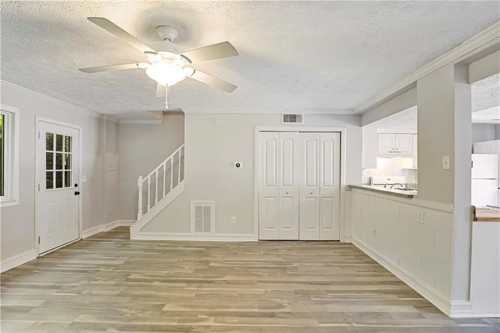 8846 Long Beach Circle, Sandy Springs, Georgia 30350, 2 Bedrooms Bedrooms, ,1 BathroomBathrooms,Residential,Sold,8846 Long Beach Circle,7243938