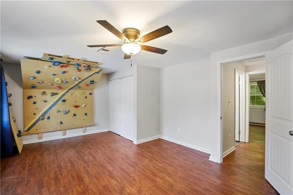 8846 Long Beach Circle, Sandy Springs, Georgia 30350, 2 Bedrooms Bedrooms, ,1 BathroomBathrooms,Residential,Sold,8846 Long Beach Circle,7243938