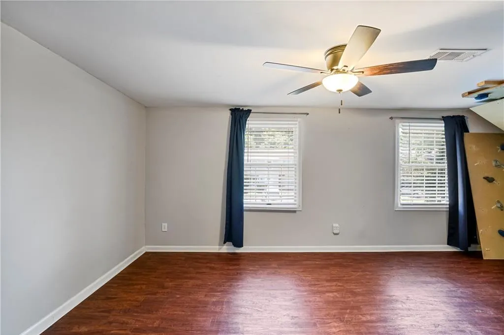 8846 Long Beach Circle, Sandy Springs, Georgia 30350, 2 Bedrooms Bedrooms, ,1 BathroomBathrooms,Residential,Sold,8846 Long Beach Circle,7243938