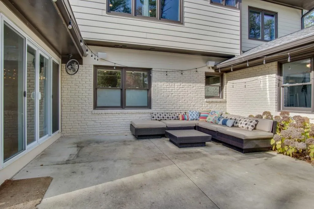 4027 Statewood Road, Atlanta, Georgia 30342, 5 Bedrooms Bedrooms, ,5 BathroomsBathrooms,Residential,Sold,4027 Statewood Road,5936286