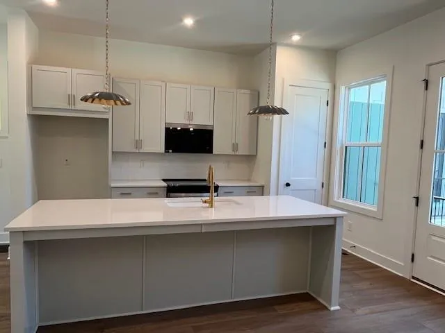966 Bibbs Circle Nw Unit 10, Atlanta, Georgia 30318, 2 Bedrooms Bedrooms, ,2 BathroomsBathrooms,Residential,For Sale,966 Bibbs Circle Nw Unit 10,7645431