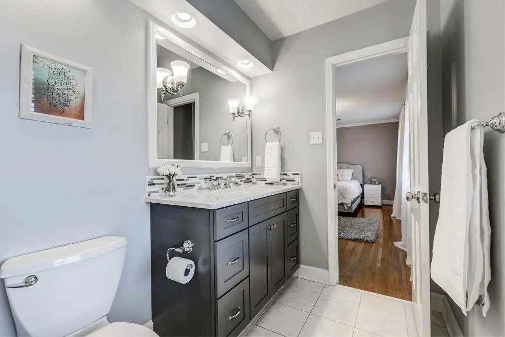 335 Glen Lake Drive, Sandy Springs, Georgia 30327, 6 Bedrooms Bedrooms, ,5 BathroomsBathrooms,Residential,Sold,335 Glen Lake Drive,6605938