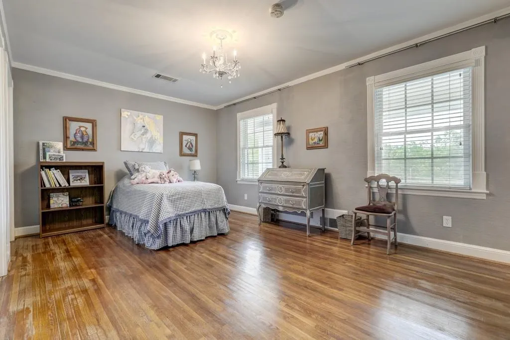 335 Glen Lake Drive, Sandy Springs, Georgia 30327, 6 Bedrooms Bedrooms, ,5 BathroomsBathrooms,Residential,Sold,335 Glen Lake Drive,6605938