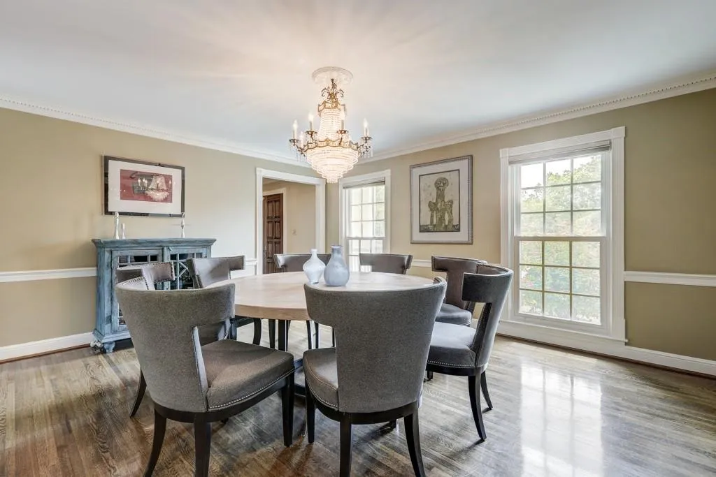 335 Glen Lake Drive, Sandy Springs, Georgia 30327, 6 Bedrooms Bedrooms, ,5 BathroomsBathrooms,Residential,Sold,335 Glen Lake Drive,6605938