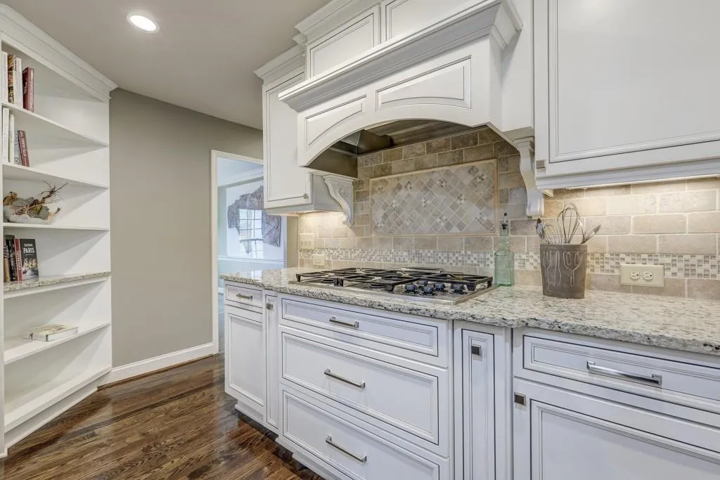 335 Glen Lake Drive, Sandy Springs, Georgia 30327, 6 Bedrooms Bedrooms, ,5 BathroomsBathrooms,Residential,Sold,335 Glen Lake Drive,6605938