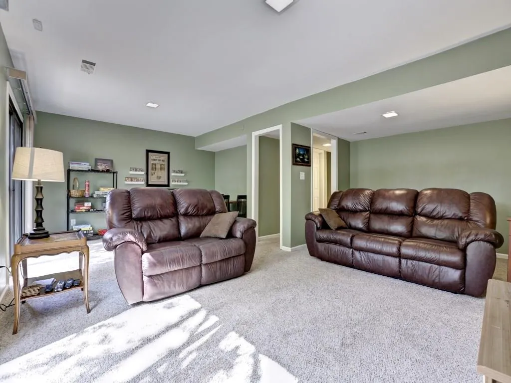 445 The North Chace Unit 445, Sandy Springs, Georgia 30328, 3 Bedrooms Bedrooms, ,3 BathroomsBathrooms,Residential,Sold,445 The North Chace Unit 445,5657745