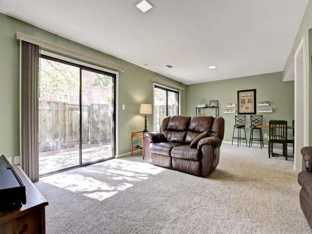 445 The North Chace Unit 445, Sandy Springs, Georgia 30328, 3 Bedrooms Bedrooms, ,3 BathroomsBathrooms,Residential,Sold,445 The North Chace Unit 445,5657745