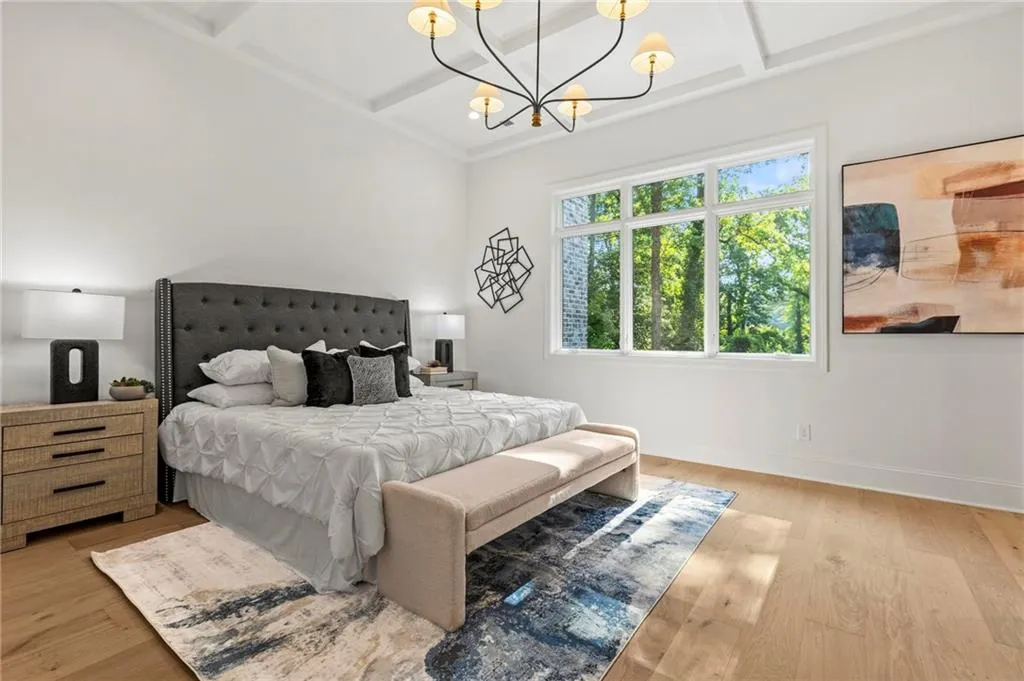 11+ ft ceilings