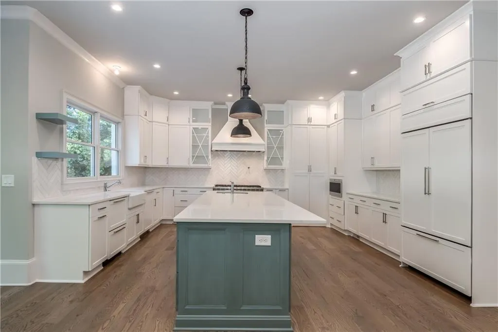 345 Kelson Drive, Sandy Springs, Georgia 30327, 5 Bedrooms Bedrooms, ,6 BathroomsBathrooms,Residential,Sold,345 Kelson Drive,6077627