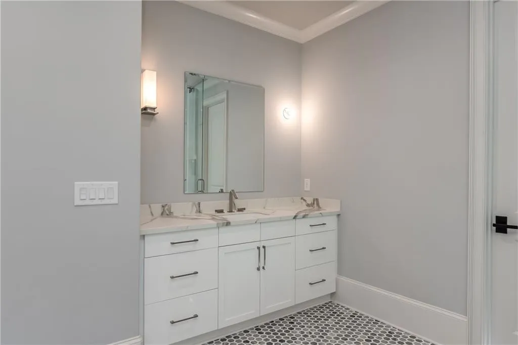 345 Kelson Drive, Sandy Springs, Georgia 30327, 5 Bedrooms Bedrooms, ,6 BathroomsBathrooms,Residential,Sold,345 Kelson Drive,6077627