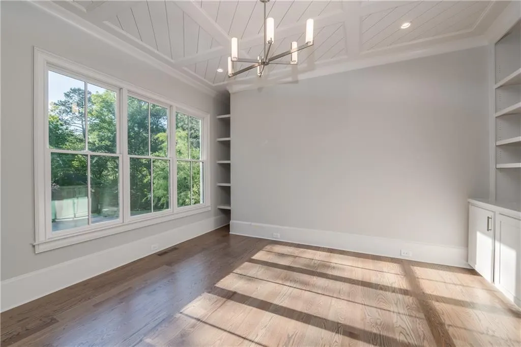 345 Kelson Drive, Sandy Springs, Georgia 30327, 5 Bedrooms Bedrooms, ,6 BathroomsBathrooms,Residential,Sold,345 Kelson Drive,6077627