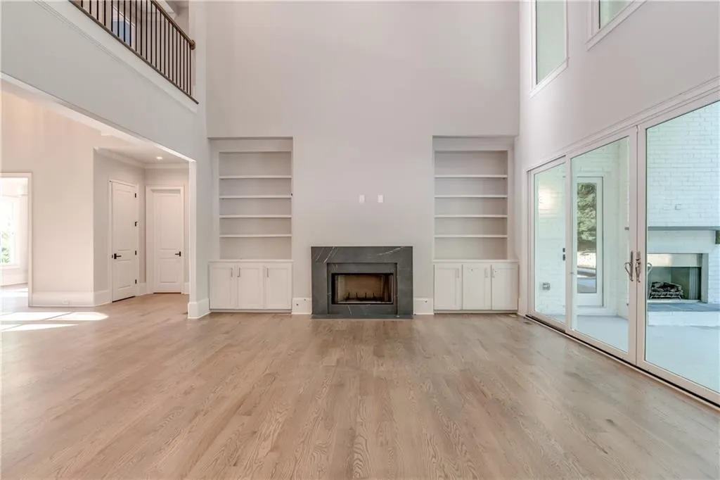 345 Kelson Drive, Sandy Springs, Georgia 30327, 5 Bedrooms Bedrooms, ,6 BathroomsBathrooms,Residential,Sold,345 Kelson Drive,6077627
