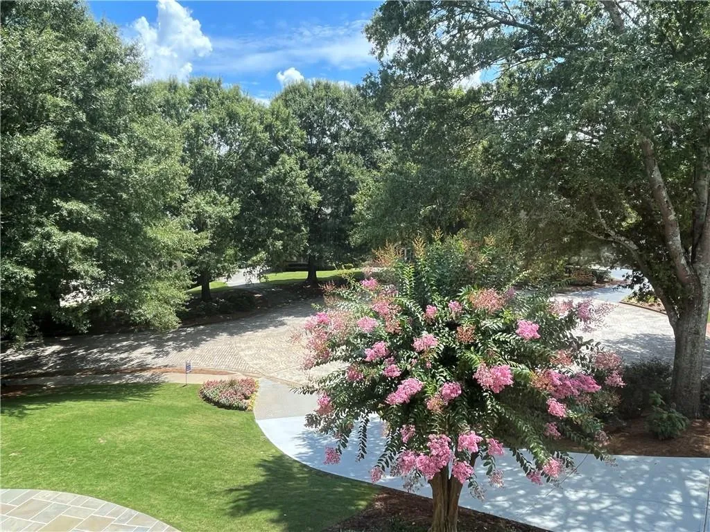 5650 Cross Gate Drive, Sandy Springs, Georgia 30327, 5 Bedrooms Bedrooms, ,5 BathroomsBathrooms,Residential,Sold,5650 Cross Gate Drive,7089156