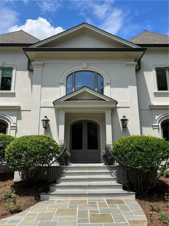 5650 Cross Gate Drive, Sandy Springs, Georgia 30327, 5 Bedrooms Bedrooms, ,5 BathroomsBathrooms,Residential,Sold,5650 Cross Gate Drive,7089156