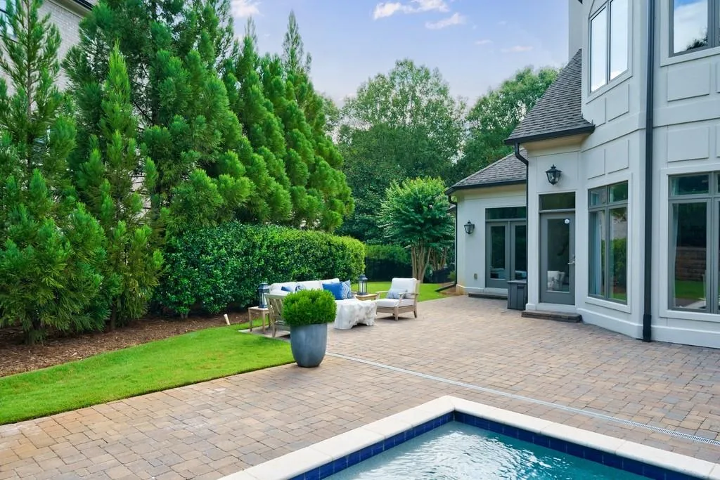 5650 Cross Gate Drive, Sandy Springs, Georgia 30327, 5 Bedrooms Bedrooms, ,5 BathroomsBathrooms,Residential,Sold,5650 Cross Gate Drive,7089156