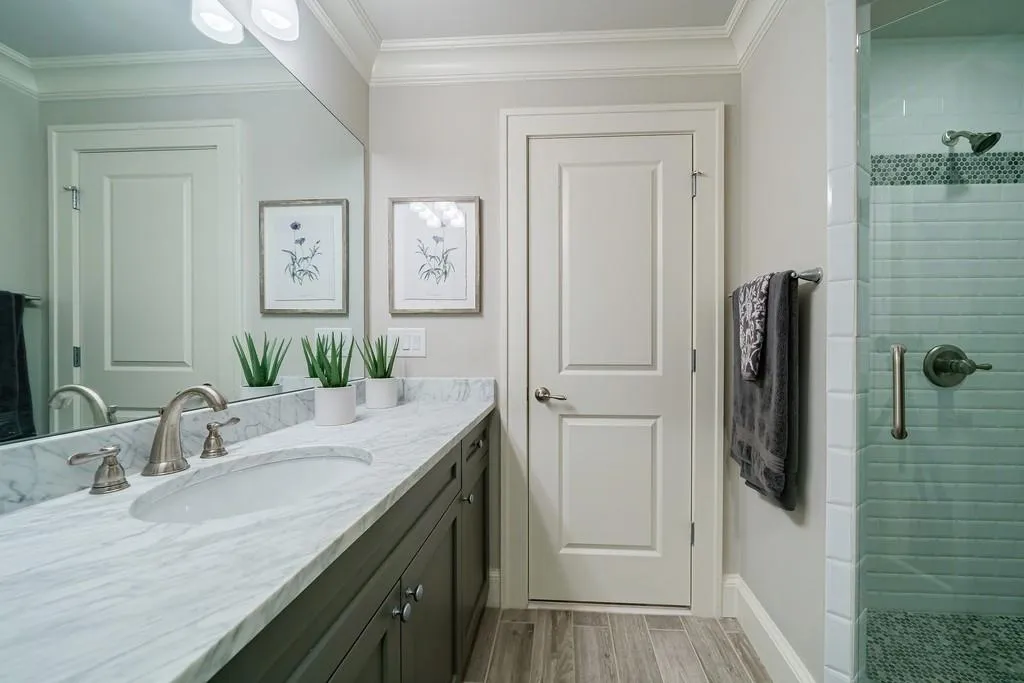 5650 Cross Gate Drive, Sandy Springs, Georgia 30327, 5 Bedrooms Bedrooms, ,5 BathroomsBathrooms,Residential,Sold,5650 Cross Gate Drive,7089156