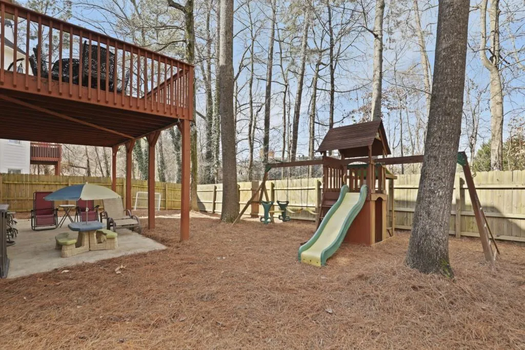 540 Pearl Cove Court, Sandy Springs, Georgia 30350, 3 Bedrooms Bedrooms, ,3 BathroomsBathrooms,Residential,Sold,540 Pearl Cove Court,6842455