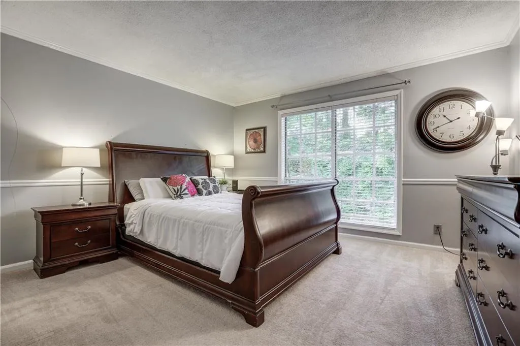 5290 Chemin De Vie, Atlanta, Georgia 30342, 3 Bedrooms Bedrooms, ,2 BathroomsBathrooms,Residential,Sold,5290 Chemin De Vie,6055274