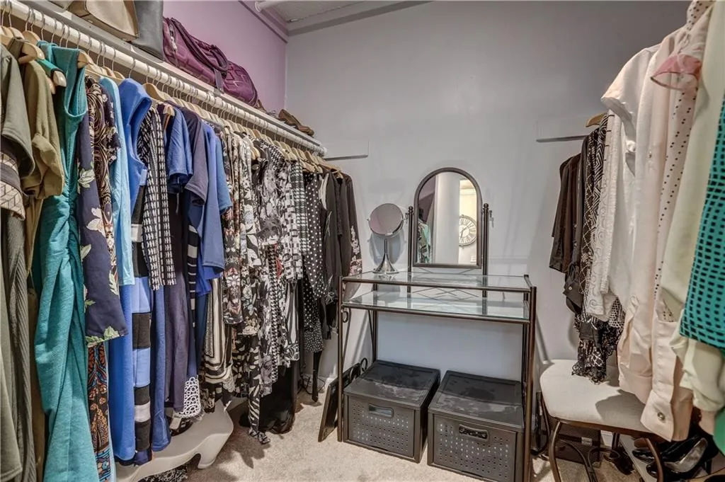 5290 Chemin De Vie, Atlanta, Georgia 30342, 3 Bedrooms Bedrooms, ,2 BathroomsBathrooms,Residential,Sold,5290 Chemin De Vie,6055274