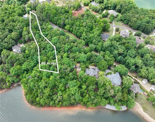 206 Lake Pointe Drive, Gainesville, Georgia 30506