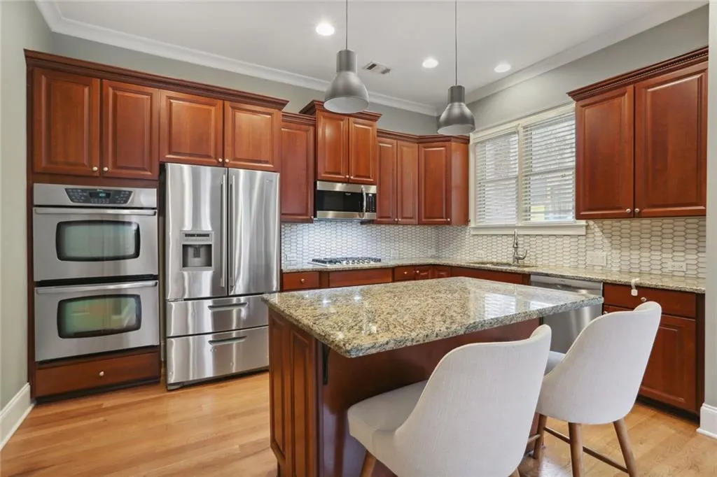 223 Mount Vernon Cove, Sandy Springs, Georgia 30328, 5 Bedrooms Bedrooms, ,4 BathroomsBathrooms,Residential,Sold,223 Mount Vernon Cove,7181285