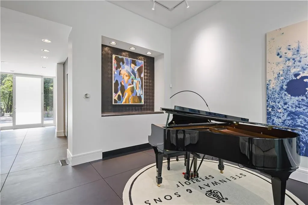 3670 Ridgewood Road Nw, Atlanta, Georgia 30327, 3 Bedrooms Bedrooms, ,3 BathroomsBathrooms,Residential,For Sale,3670 Ridgewood Road Nw,7636972