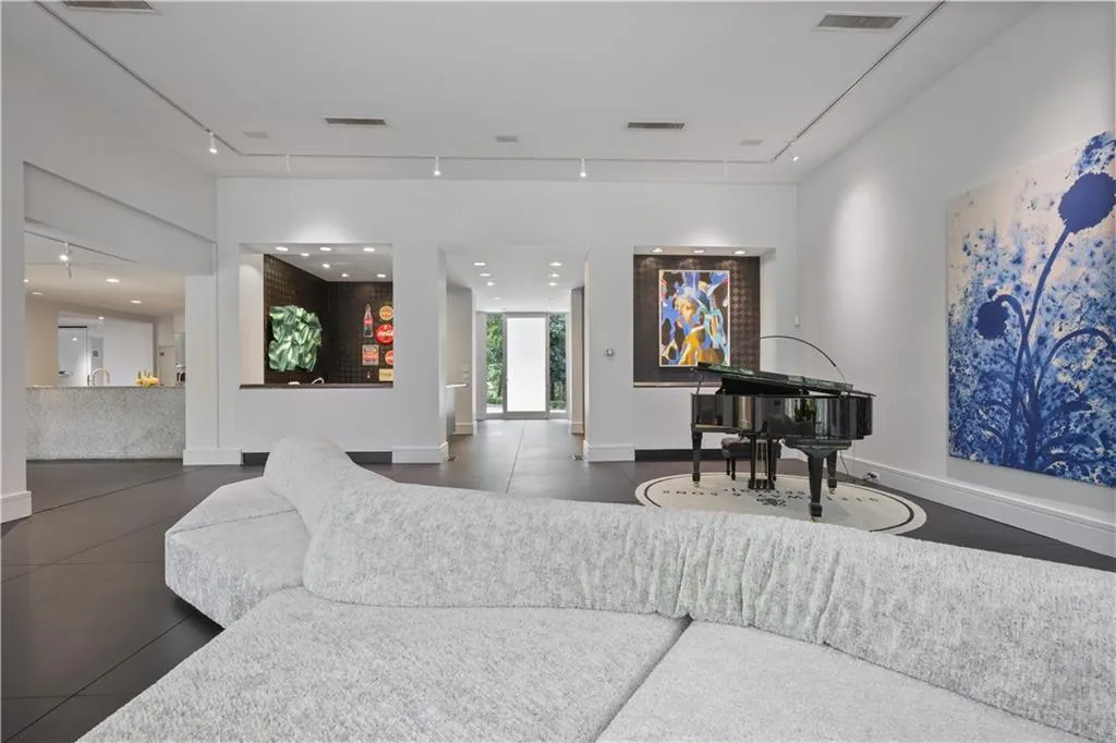 3670 Ridgewood Road Nw, Atlanta, Georgia 30327, 3 Bedrooms Bedrooms, ,3 BathroomsBathrooms,Residential,For Sale,3670 Ridgewood Road Nw,7636972